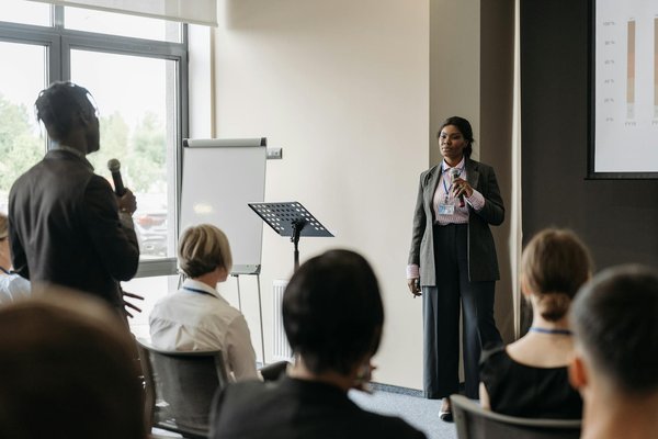 Comment les startups révolutionnent l'innovation au sein des entreprises : un guide pratique